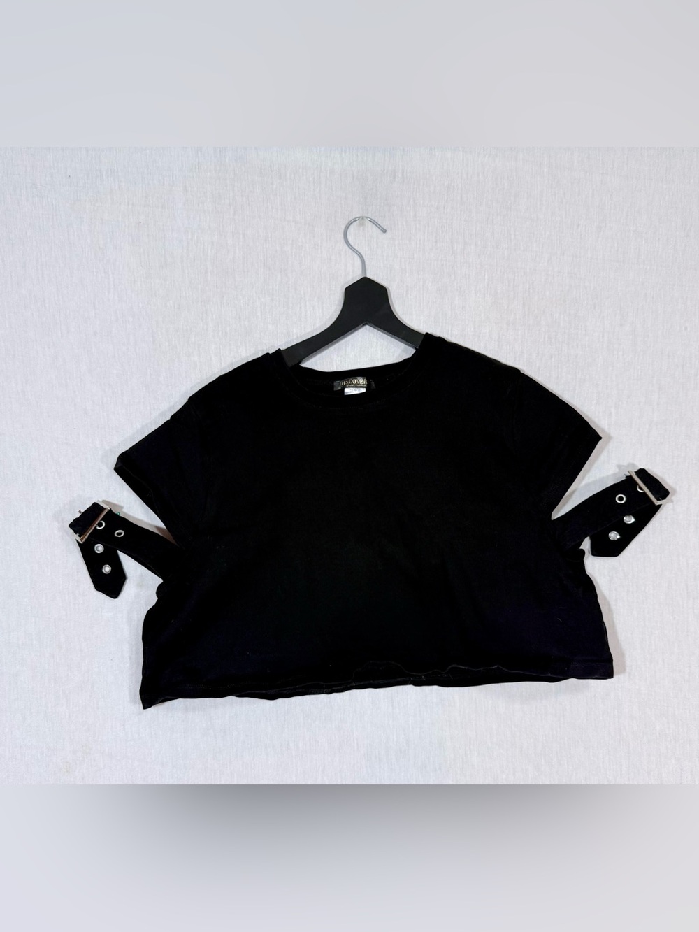 Discovery XL Black Short Sleeve Crop Top with Buckle Strap Detail